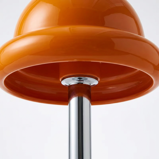 Bubblegum Lamp viewed from underneath showing the stem and base